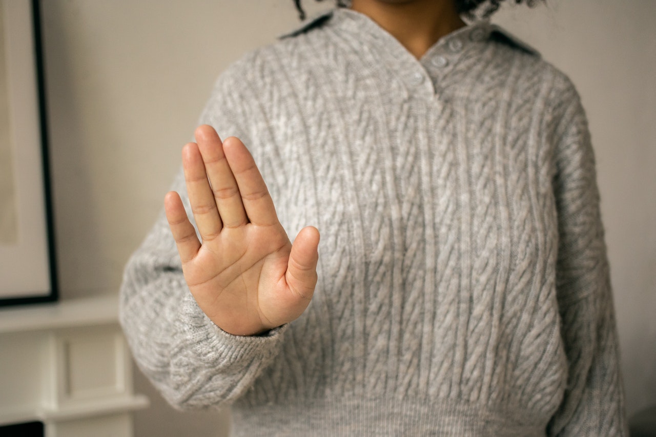 Zieke medewerker weigert gesprek: terechte loonstop! - WVO Advocaten